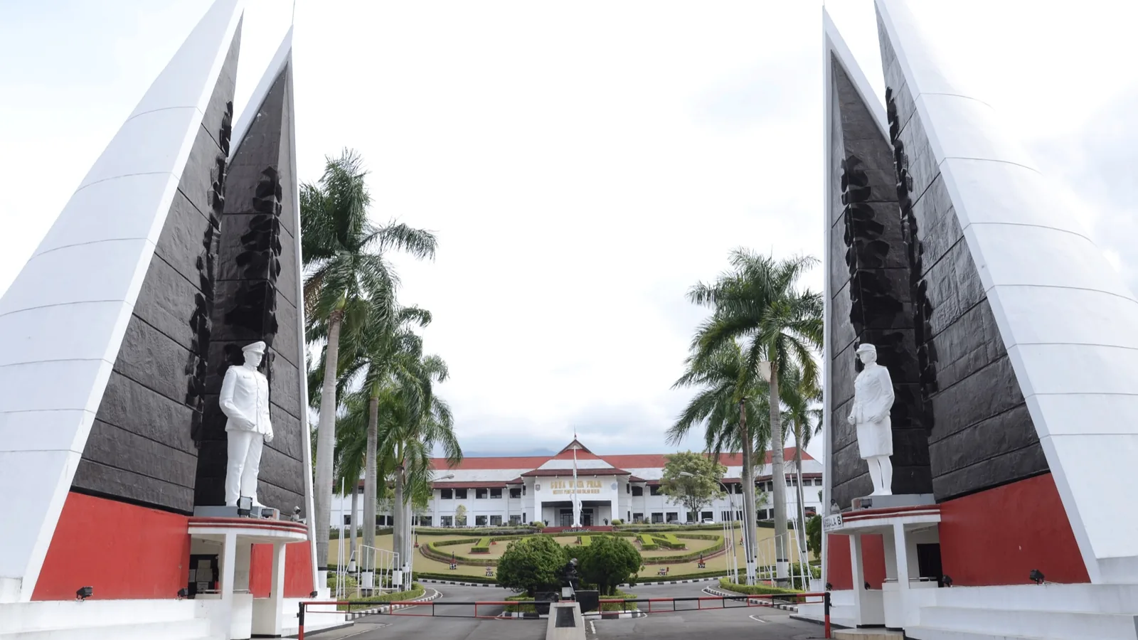 Gerbang Kampus IPDN Jatinangor